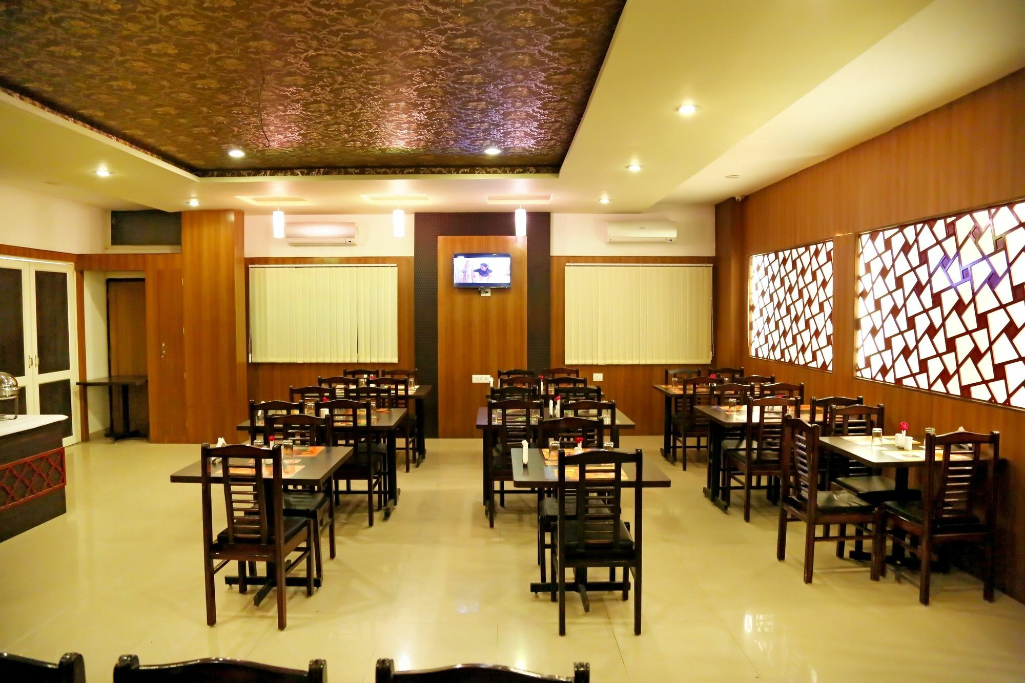 Narayans Leela Inn Udaipur Exterior foto
